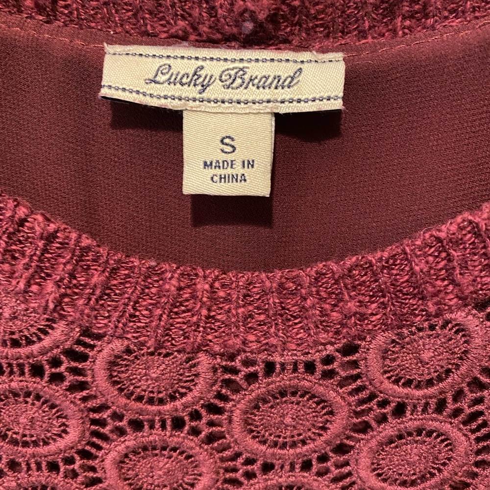 Lucky Brand▪️Burgundy Lined Lace Front Split Back Cotton/Linen Sweater Sz S. - Picture 4 of 5